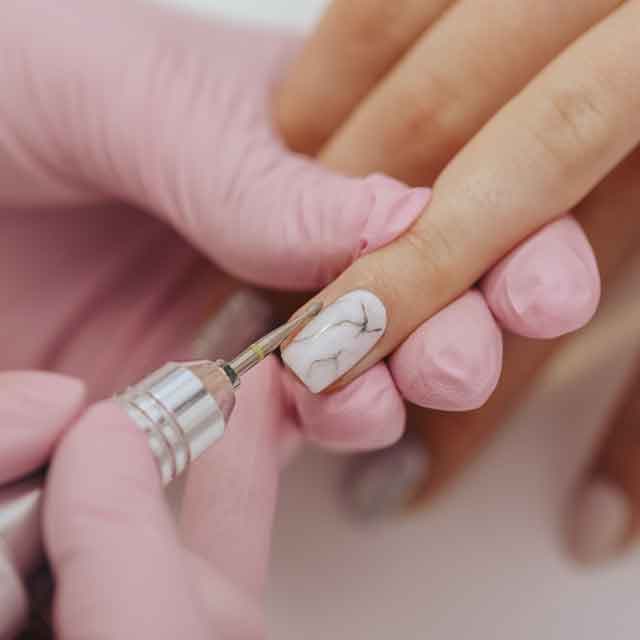 Manicura en Fene